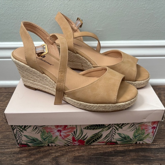 Tommy Bahama Wedges - Picture 3 of 3